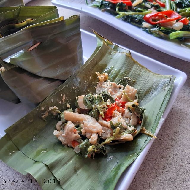 Bumbu pepes jamur